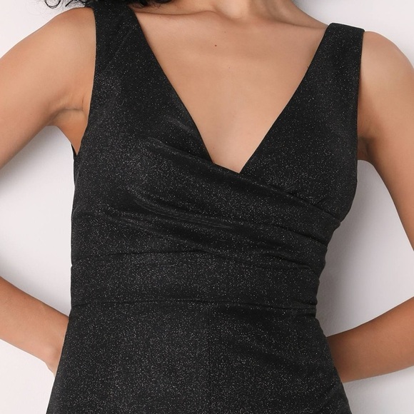 NWT Lulus Magical Midnights Black Sparkly Lurex Wide-Leg V Neck Jumpsuit Medium - Picture 3 of 8